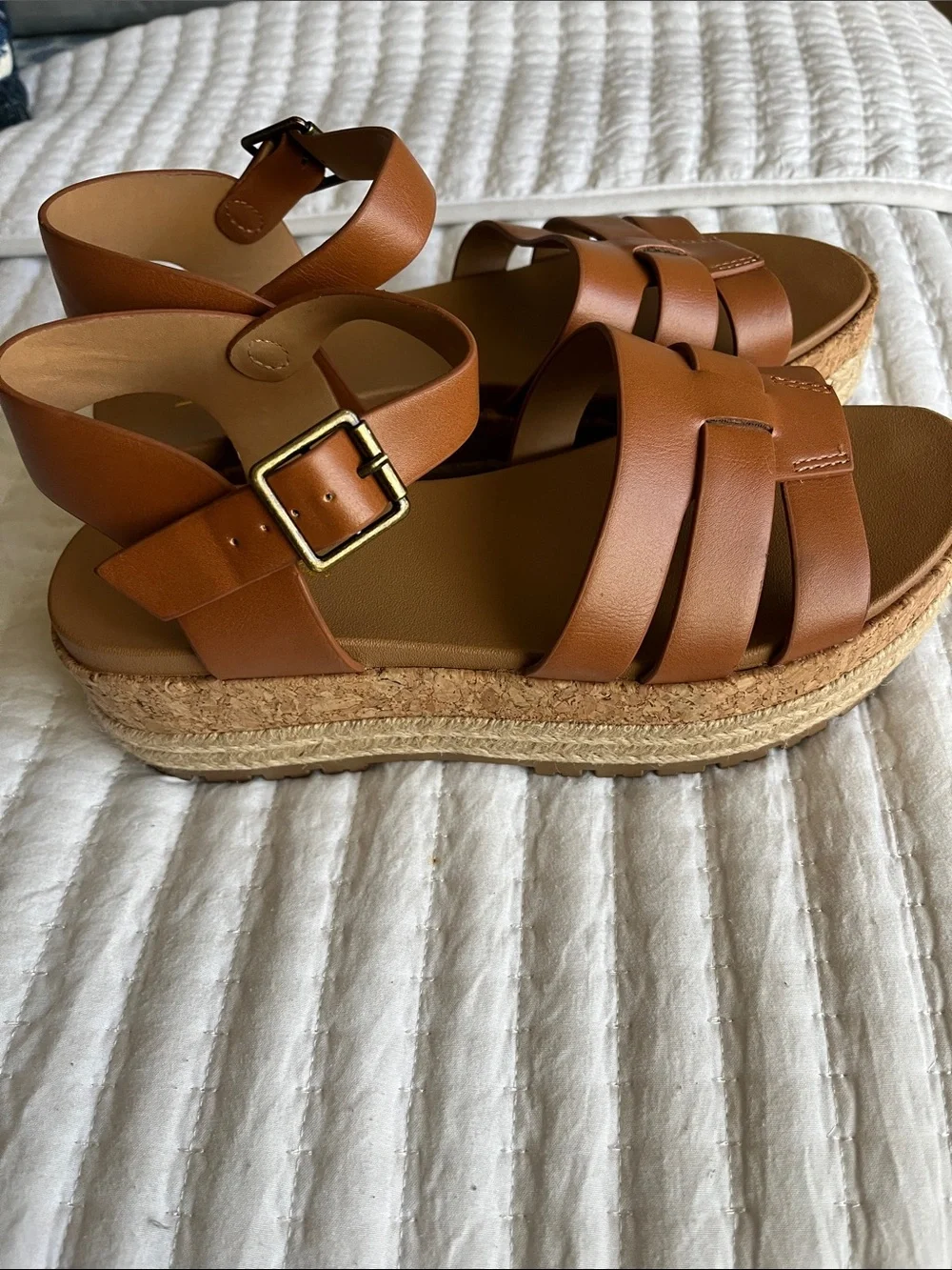 Woman’s SODA PLATFORM SANDALS